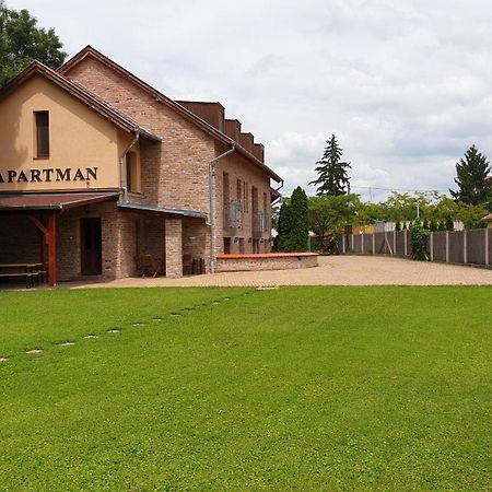 Gyulai Fuerdoe Apartman エクステリア 写真