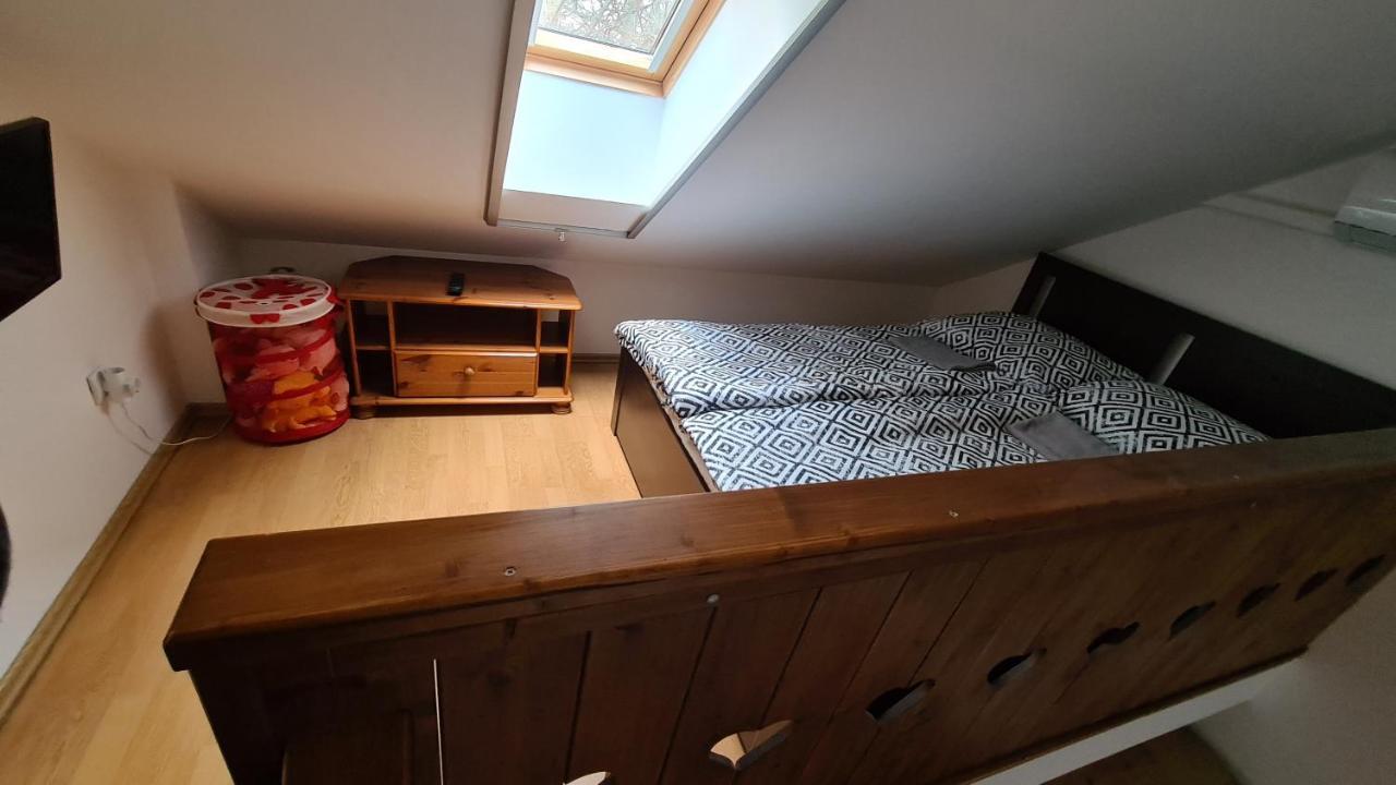 Gyulai Fuerdoe Apartman エクステリア 写真