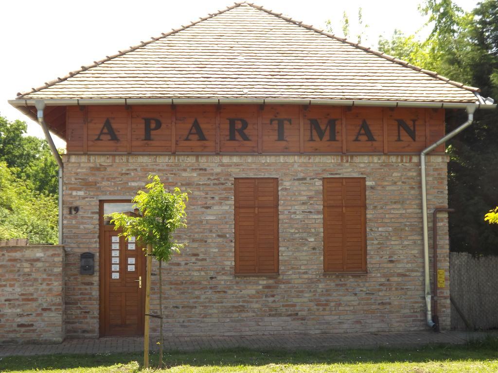 Gyulai Fuerdoe Apartman 部屋 写真